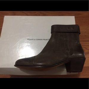 Common project ankle boot